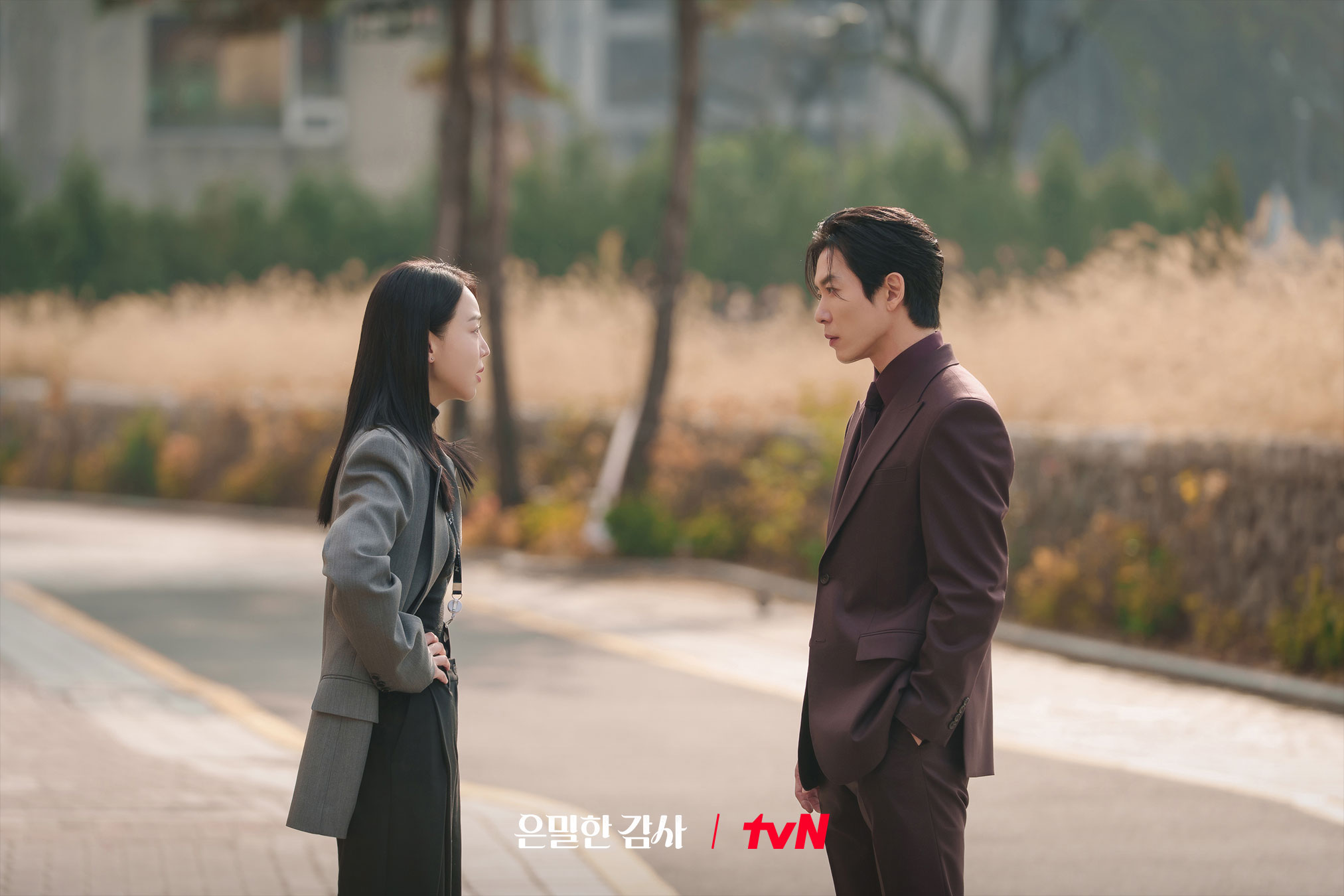 [미디어] 은밀한감사) 오랜 감정으로 엮인 과거 인연과 강렬하게 다가오는 현재 인연 공명X신혜선X김재욱 삼각관계💞 | 인스티즈