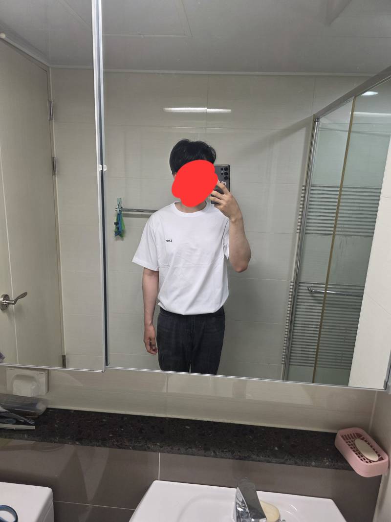 [잡담] 내일 저녁약속인데 뭐가 더 괜찮아요???(사진첨부) | 인스티즈