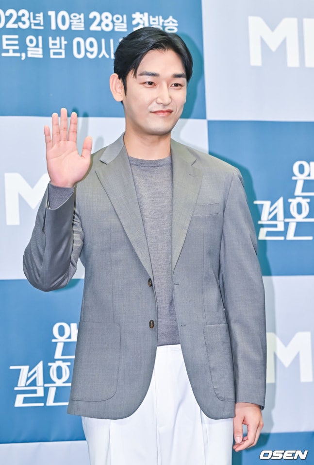 [잡담] [단독] '육룡이 나르샤' 강신효, 깜짝 결혼 발표…"신부는 비연예인" | 인스티즈