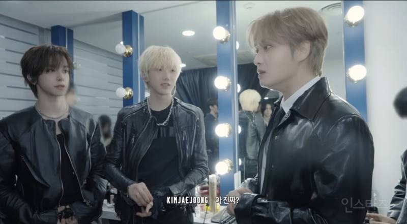 아직 현역감 개쩌는 김재중 얼굴.jpg | 인스티즈