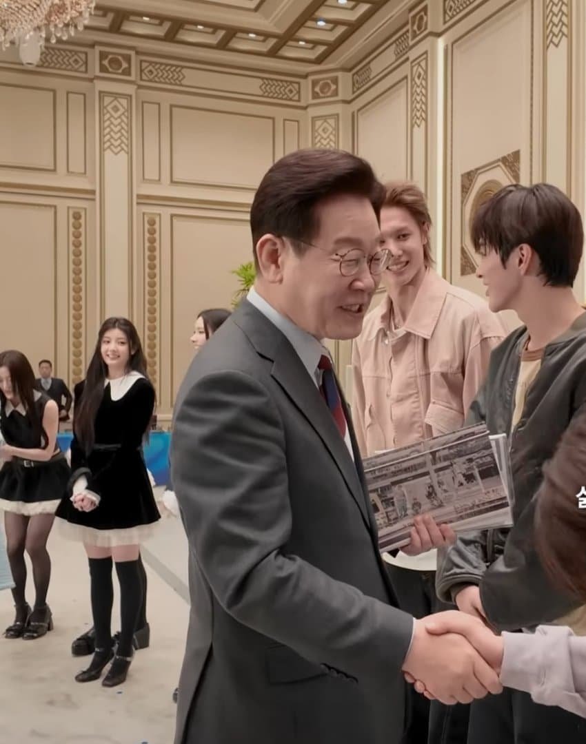 [잡담] 아일릿 코르티스 사이에 대통령뭐예요 | 인스티즈