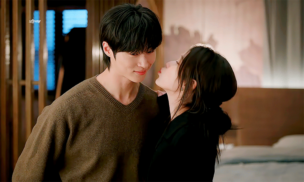 [잡담] 대군부인) 아이유 변우석 마지막화 키스신 gif | 인스티즈