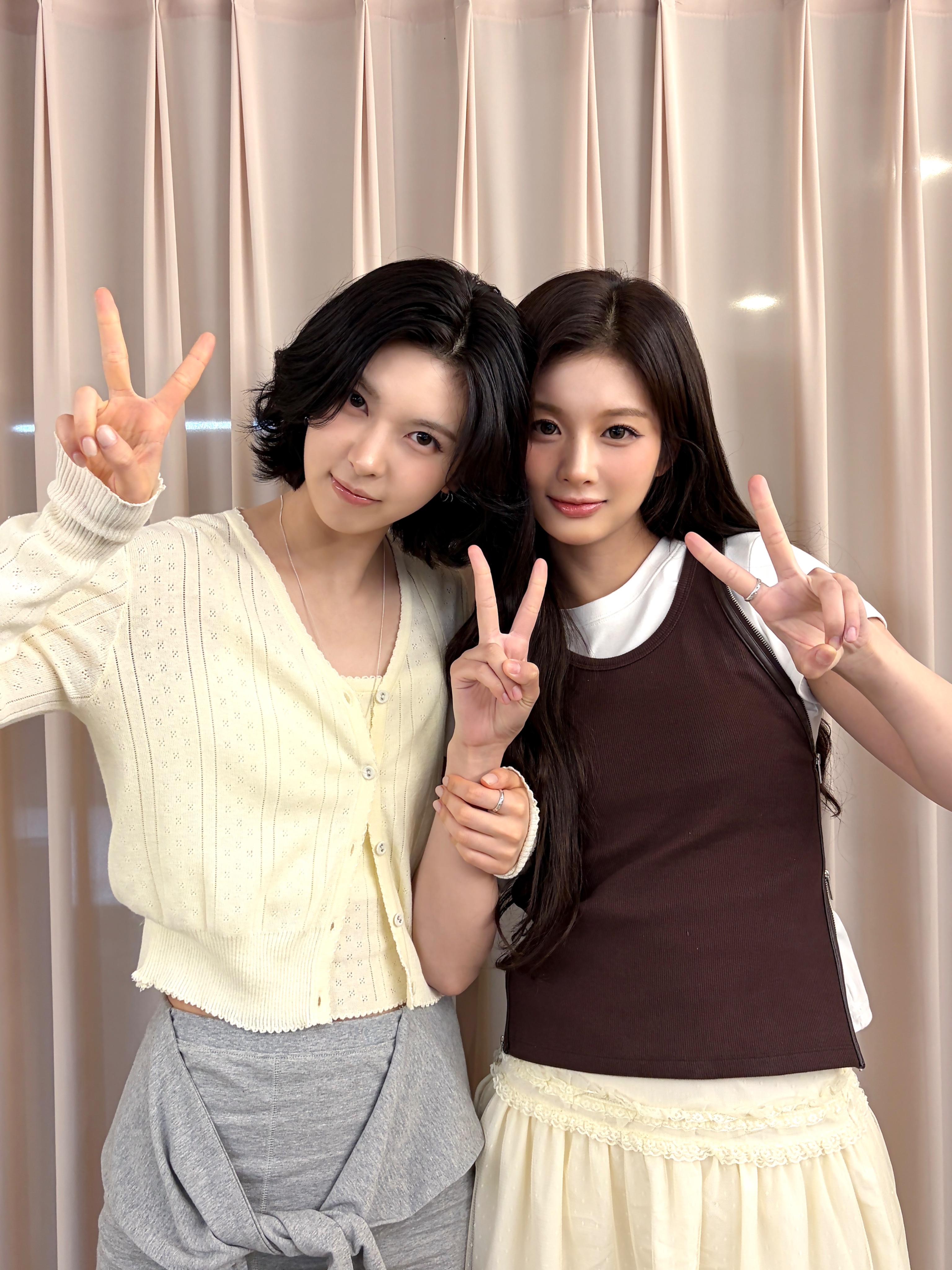 [잡담] 설윤공주 입은 나시 어디껀지 아는 사람 | 인스티즈