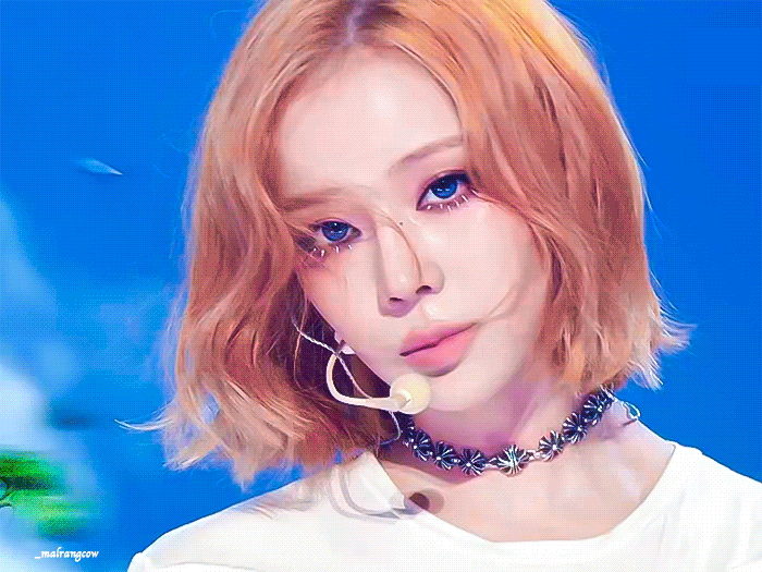 [잡담] 260517 인가 지민정(카리나 윈터) WDA 엔딩 GIF | 인스티즈