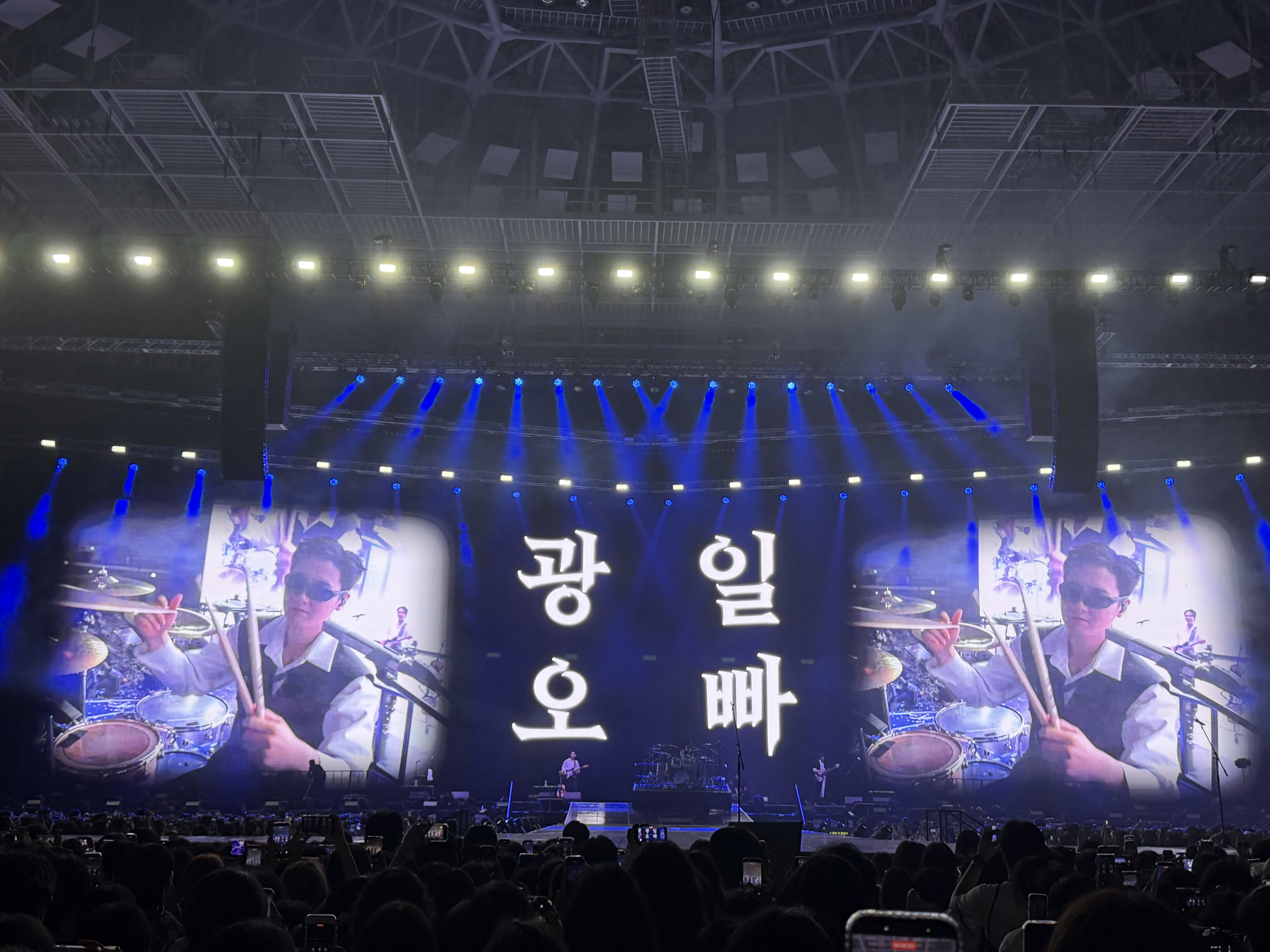 [잡담] 루시 이번 콘서트 전광판 진짜 다 이뻤음ㅜ | 인스티즈