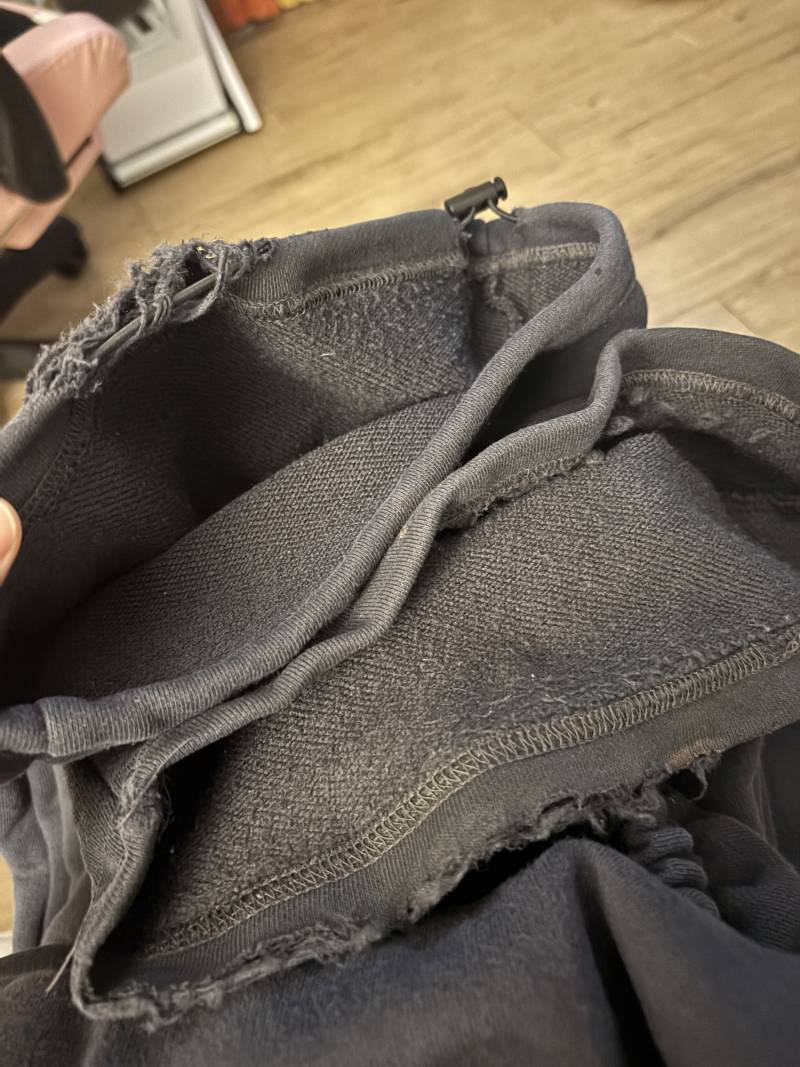 [잡담] 아니 바지 질질 끌고 다녔는데 일케 되네;;; | 인스티즈