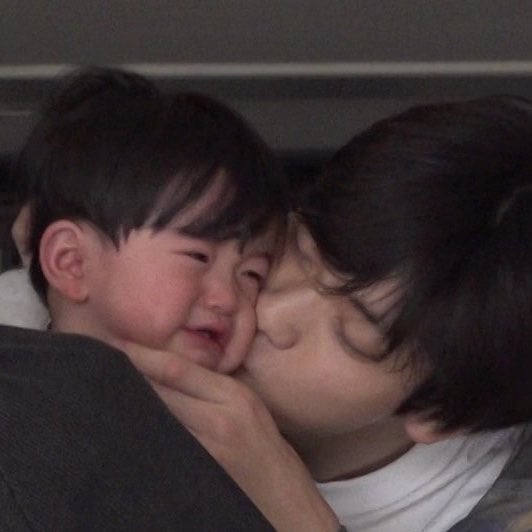 [잡담] 큰방에서 유준이 너무 치명적인 짤을 봐 버림 | 인스티즈
