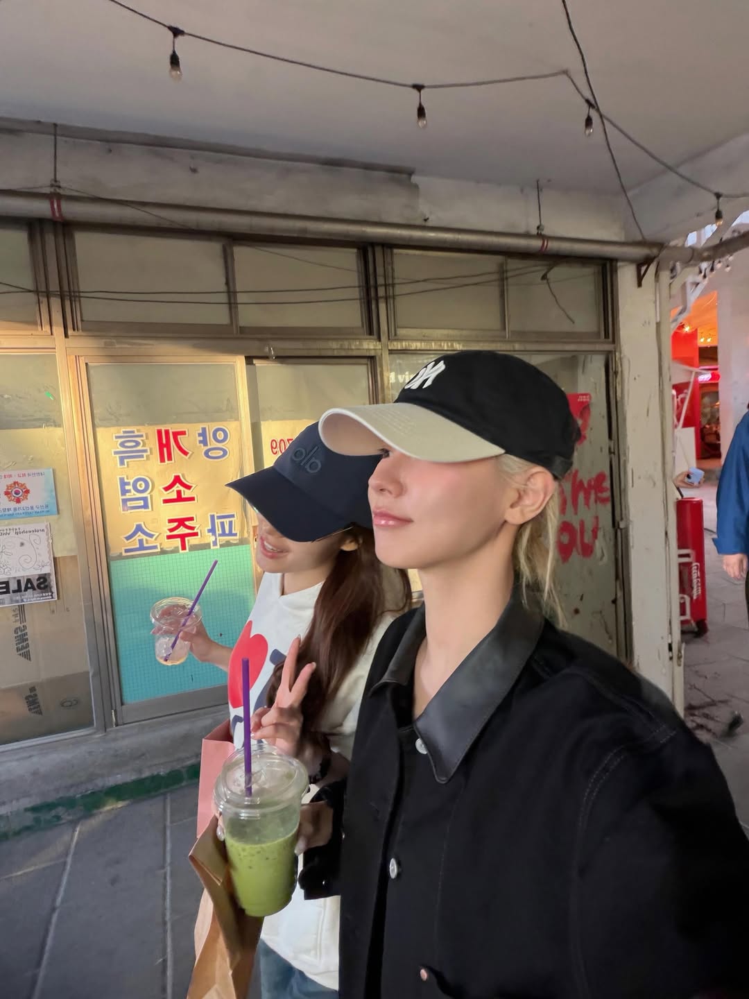 [잡담] 미연&사나 어린이날 데이트 사진 올라옴.👩‍❤️‍👩 | 인스티즈