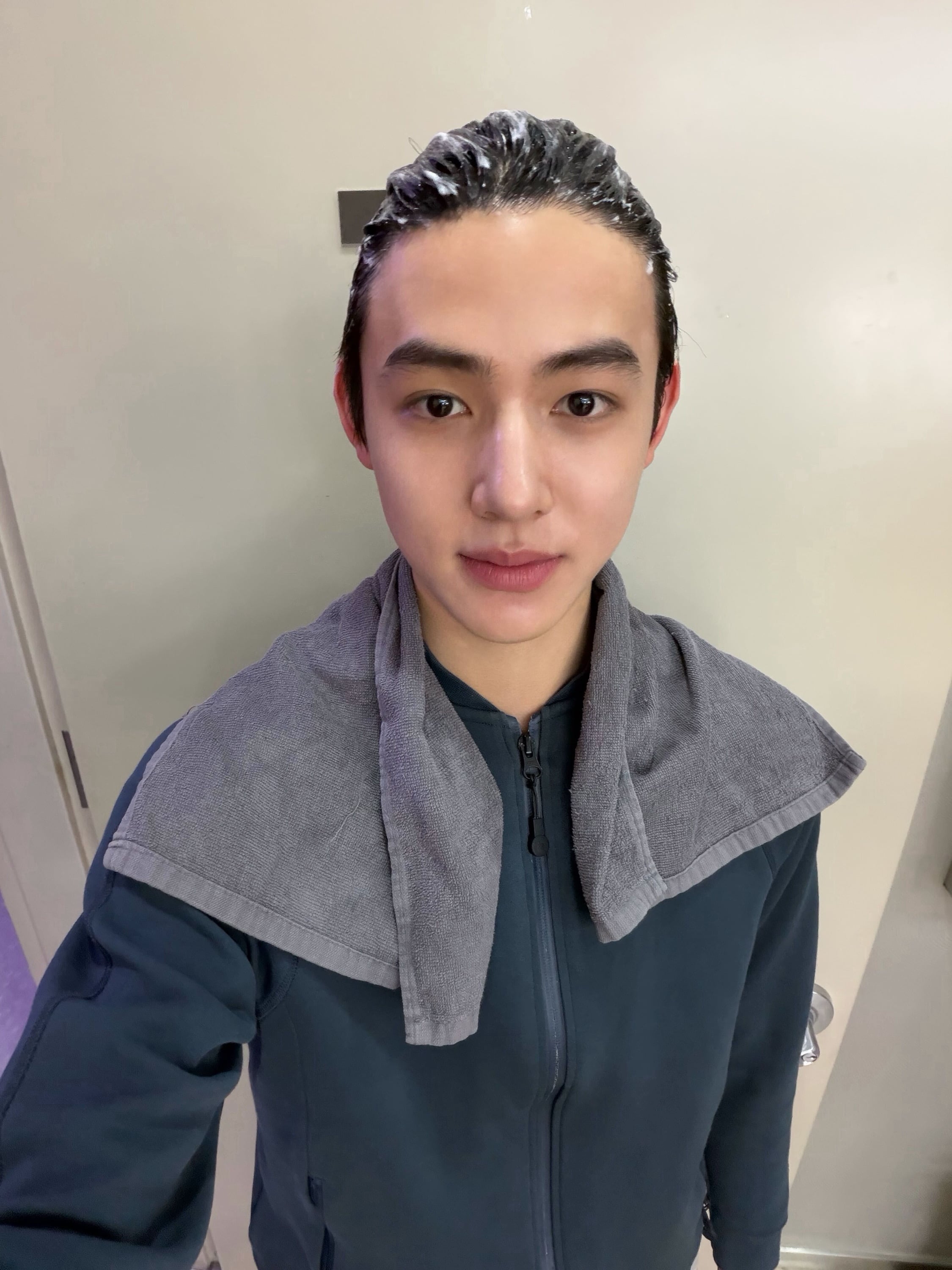 [잡담] 코르티스 건호랑 성현이 머리하는 사진 보면 | 인스티즈