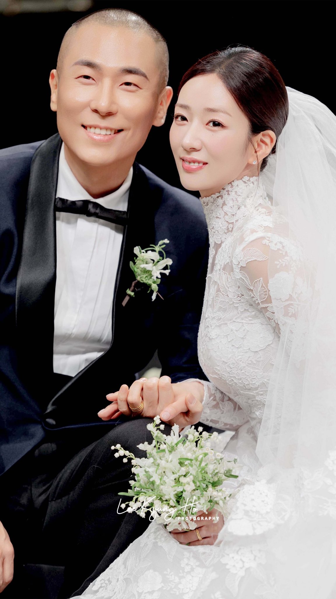 [잡담] 새로 뜬 윤보미 결혼식 사진 진짜 예쁘다 | 인스티즈