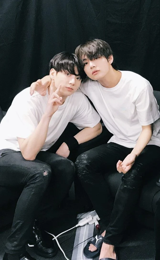 [잡담] 뷔정국 요즘 너무조타 | 인스티즈