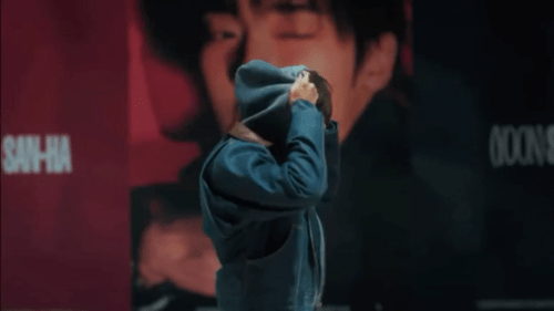 고트한 컨셉으로 컴백하는 듯한 윤산하 티져 비주얼...jpgif | 인스티즈