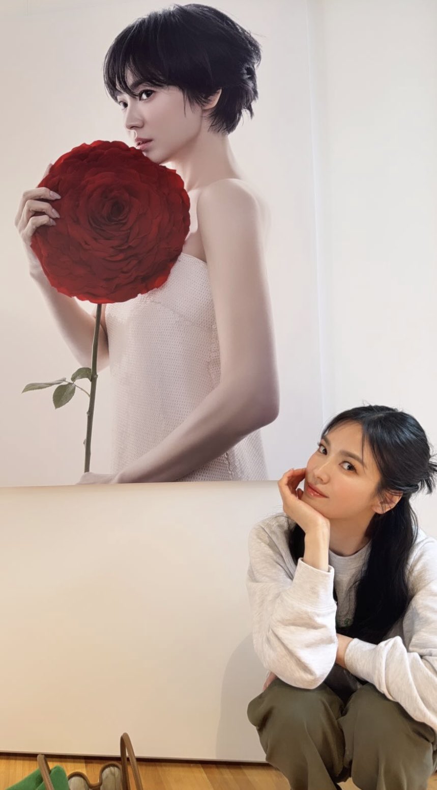 [잡담] 송혜교) 반묶음넘이쁘게하고 전시회 간 송혜교 | 인스티즈