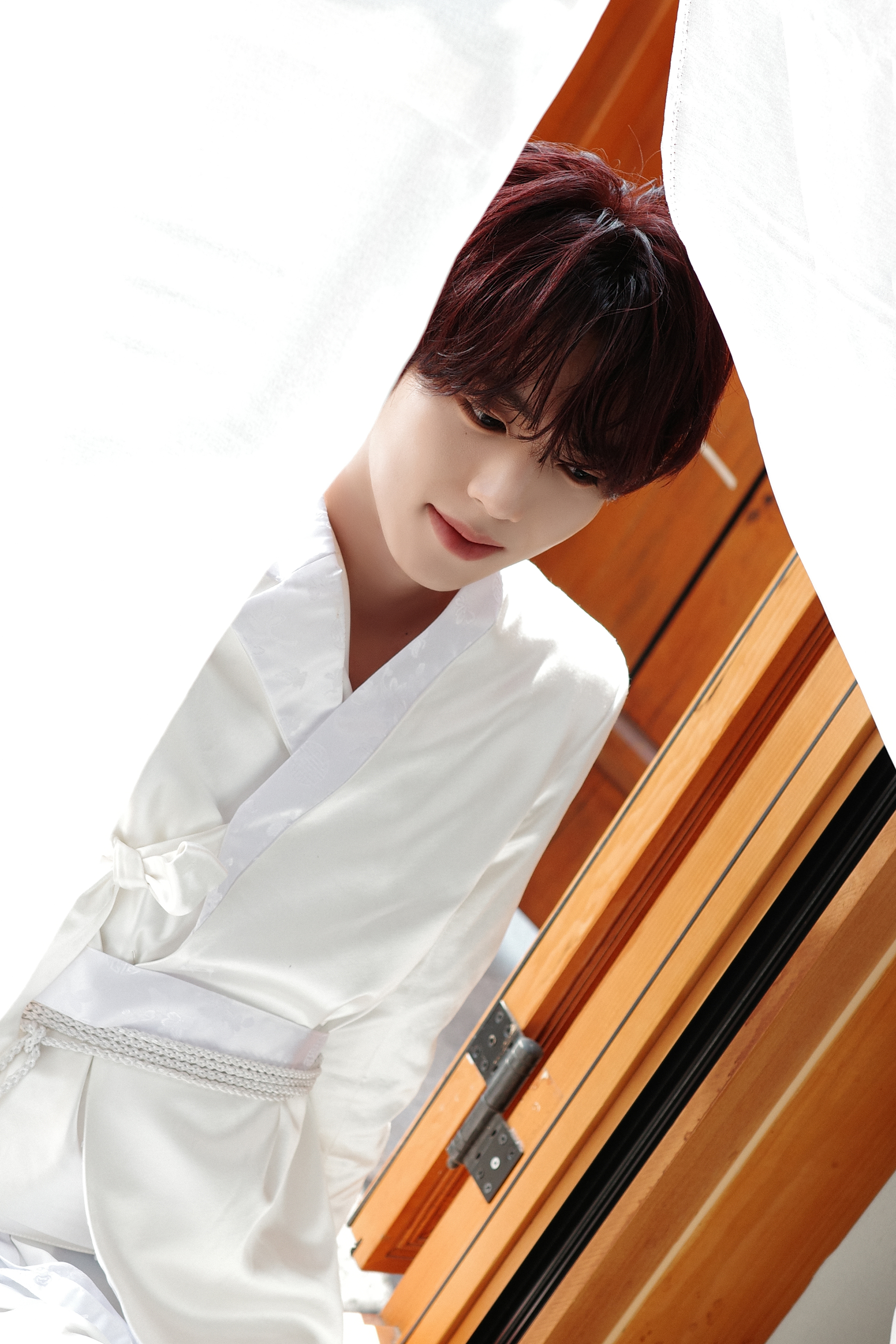 [잡담] 한유진 한복사진 34장 풀어줬는데 개이쁘다 | 인스티즈