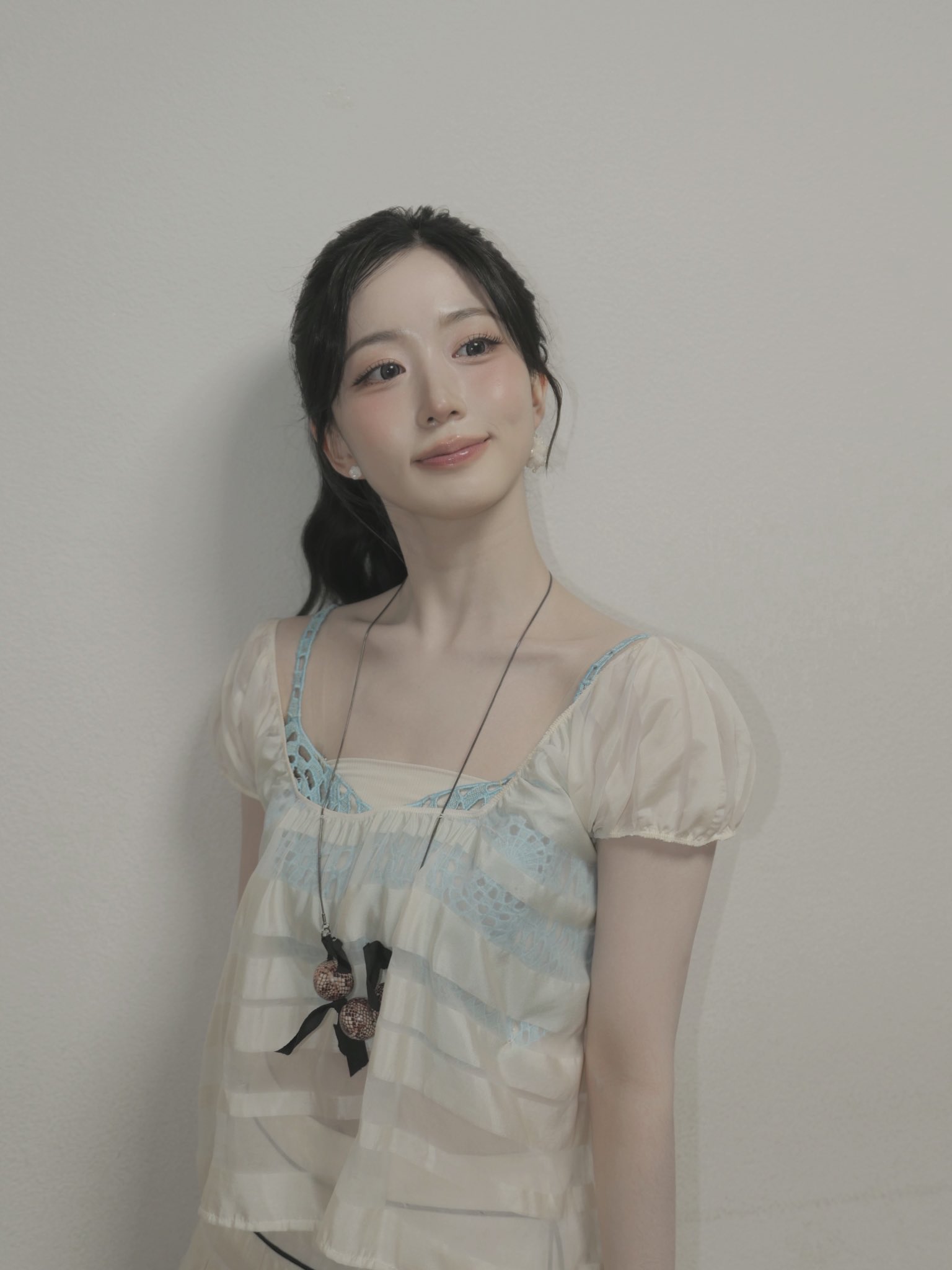 [잡담] 엔믹스 해원 올려준 사진 뭘로 찍은걸까 짱예뿌다 | 인스티즈