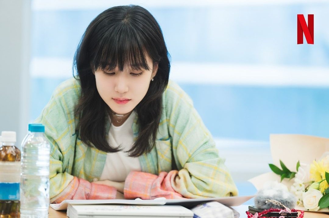 [잡담] 박은빈 원더풀스 자컨에서 대본리딩때 옷 입고 나온거 감다살 | 인스티즈
