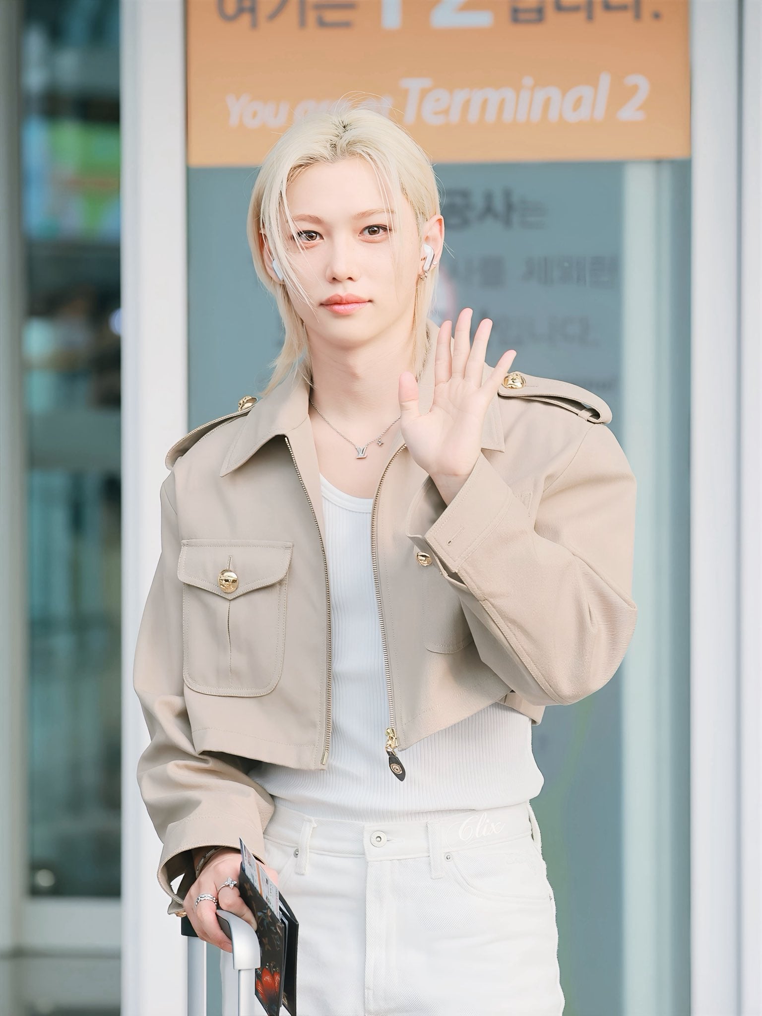 [잡담] 필릭스 허리 한줌인거봐 | 인스티즈
