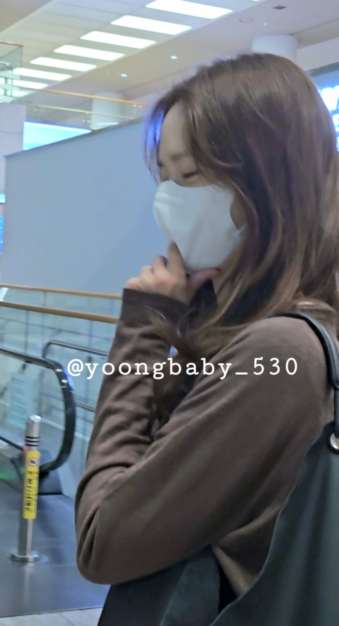 [잡담] 윤아) 오늘자 공항 입국한 임윤아 | 인스티즈
