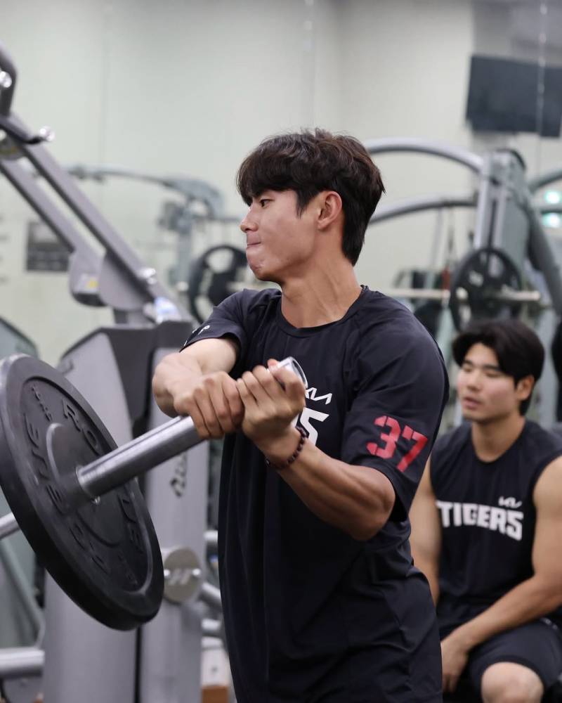 [잡담] 왐마 근육봐 | 인스티즈