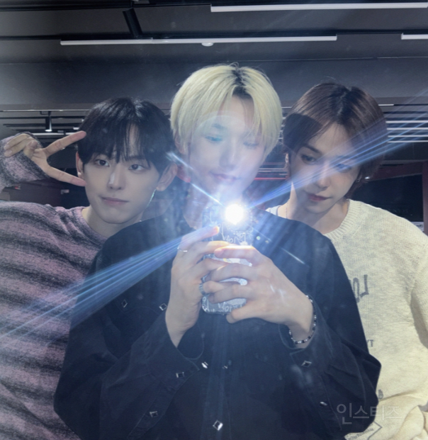 초밥 18접시 먹는 183 59 남돌.GIF | 인스티즈
