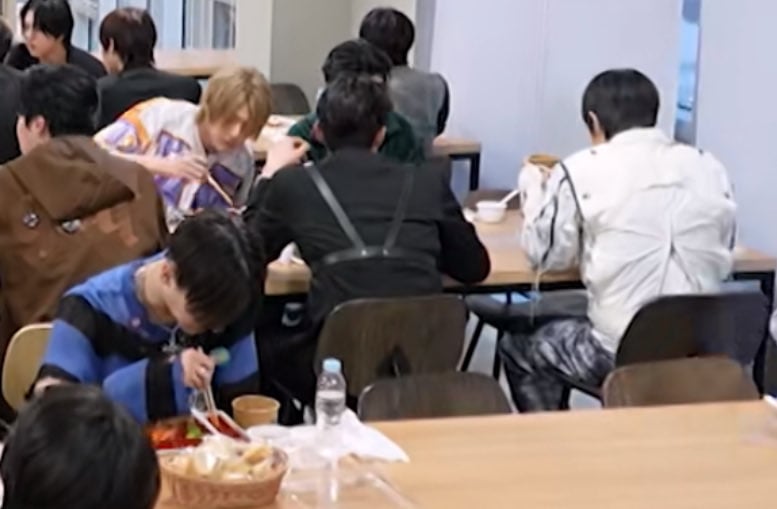 [잡담] 알디원 결성 초반까지 많이 어색했구나 | 인스티즈