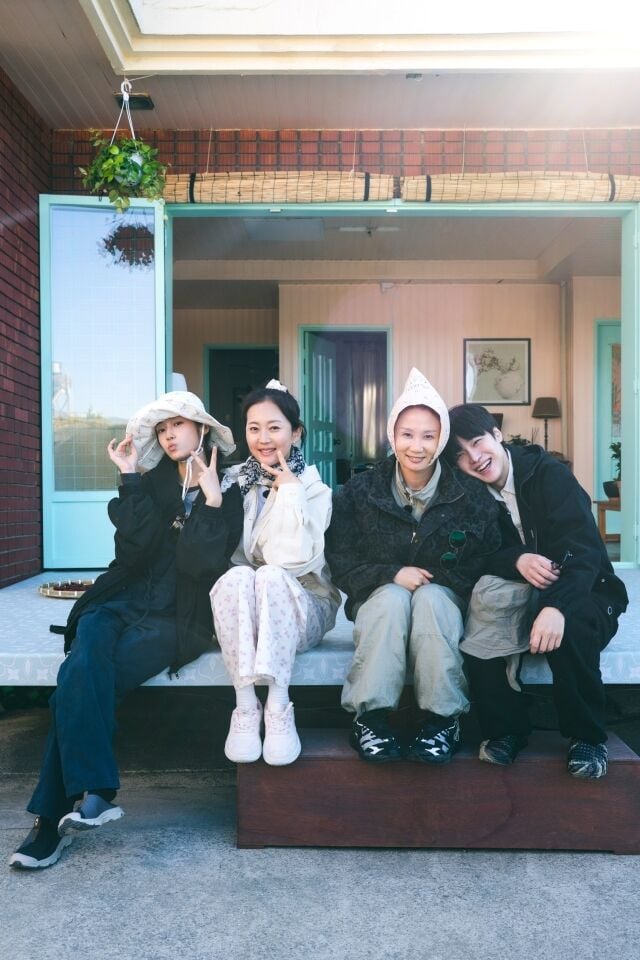 [잡담] [공식] 염정아 빼고 다 교체…'언니네 산지직송3', 김선영·강유석·노윤서와 新케미 | 인스티즈