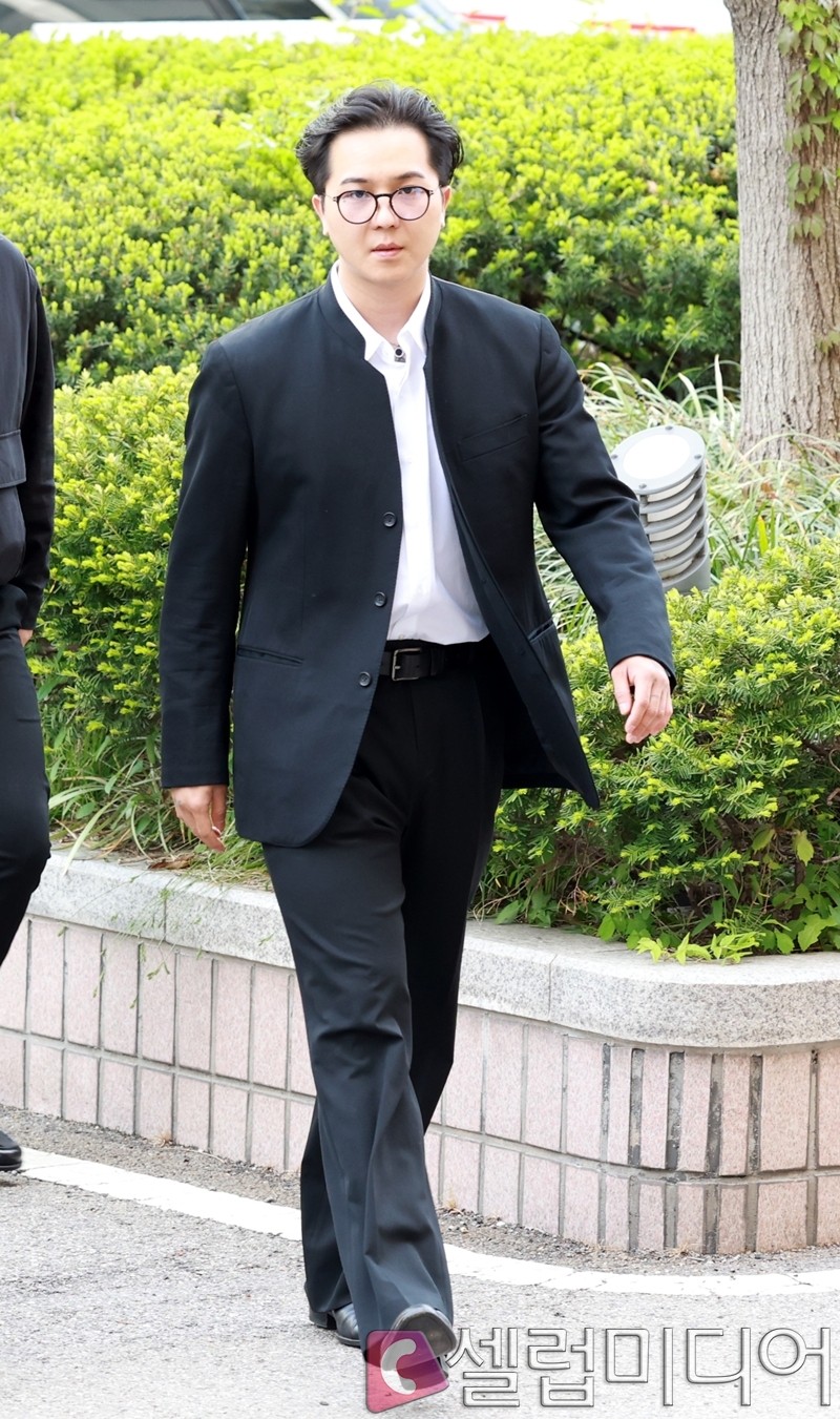 [잡담] '병역법 위반' 송민호, 증인신문 예고•••복무 책임자 측 "방조 인정, 공모는 부인”[종합] | 인스티즈