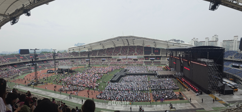 [잡담] 콘서트 뷰좀 골라주실분..ㅜㅜ고양!! | 인스티즈