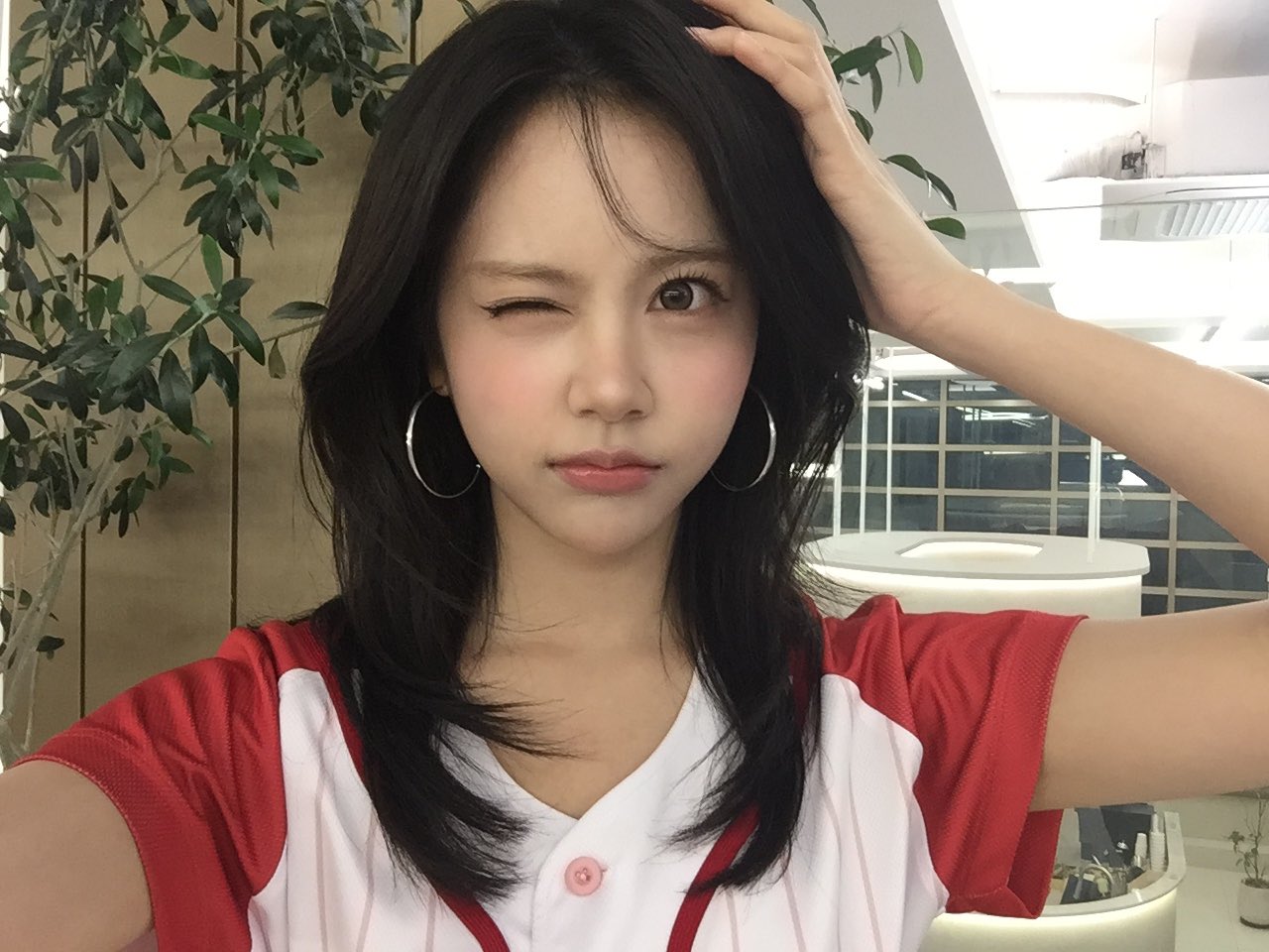 [잡담] 와 카르멘 헤어 바꾼거 너무 잘어울리고 예쁘다 | 인스티즈