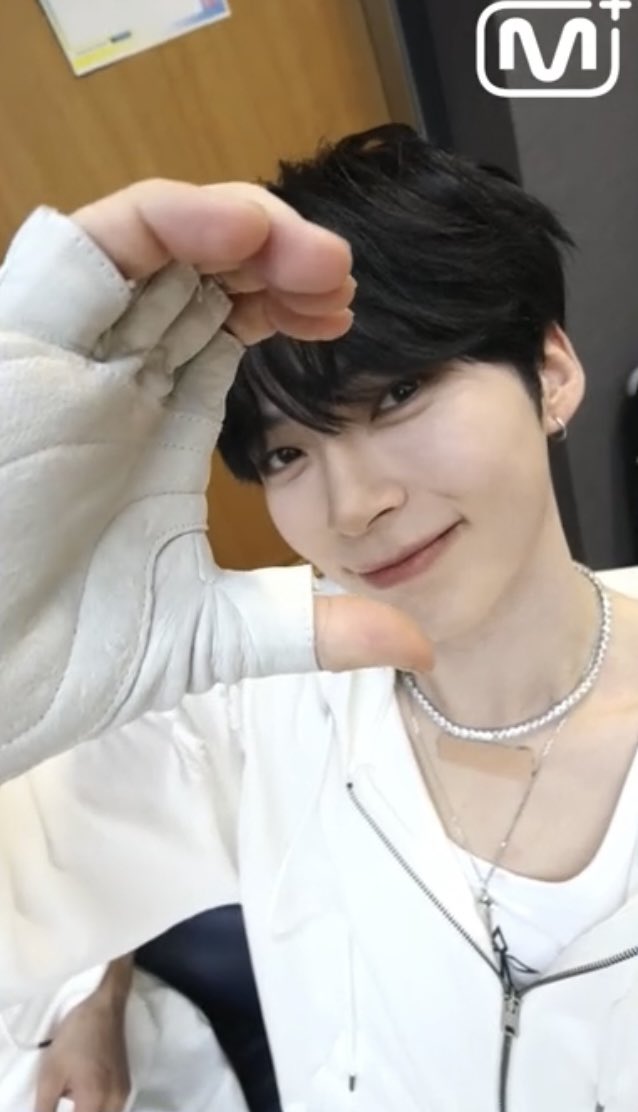 [잡담] 겨쿨화이티쉬 성한빈 | 인스티즈