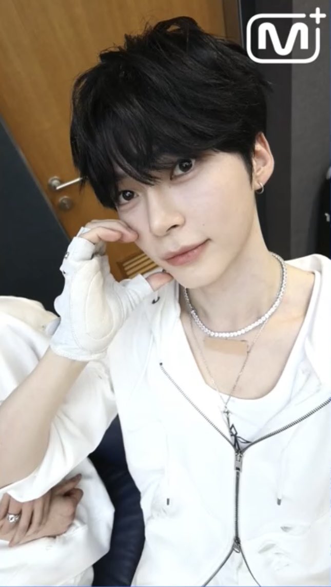 [잡담] 겨쿨화이티쉬 성한빈 | 인스티즈