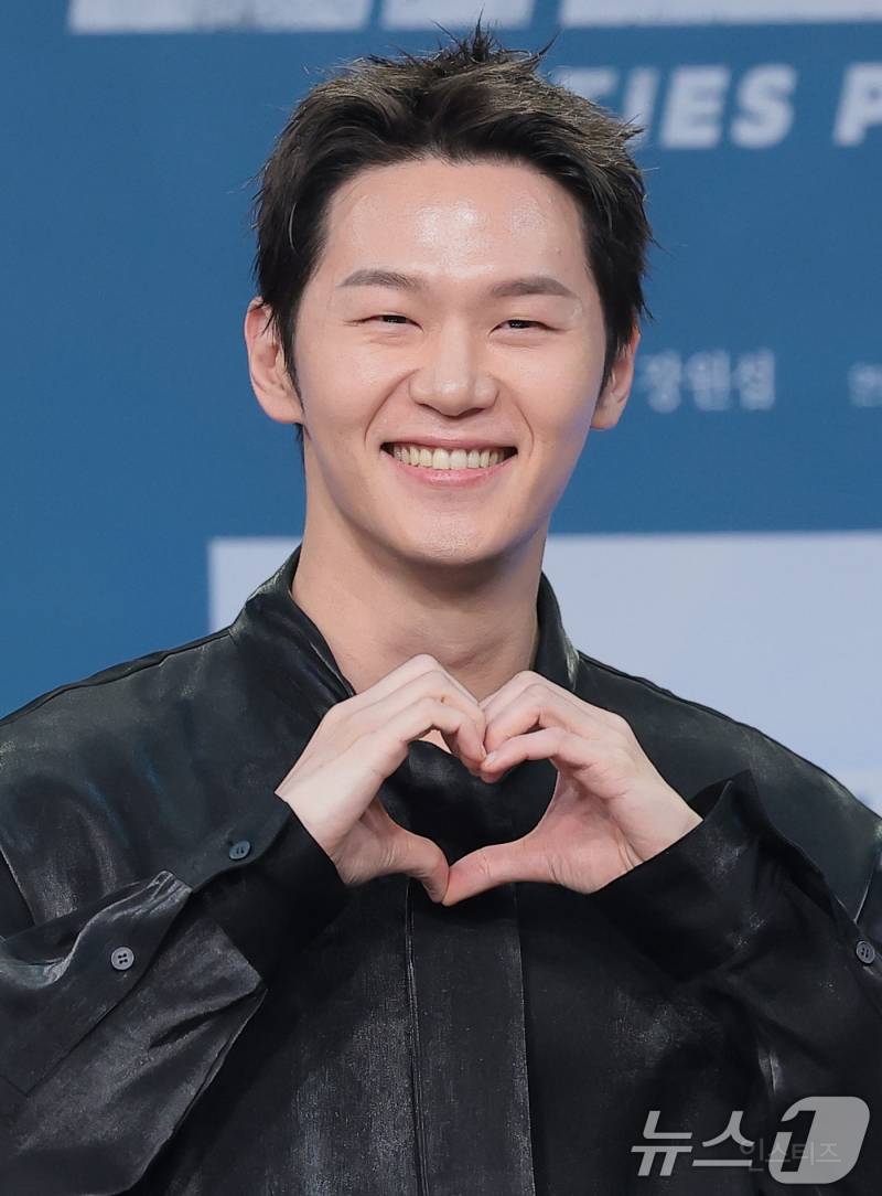 MBC 새 금토드라마 <오십프로> 제작발표회 신하균, 오정세, 허성태, 이학주, 김신록 | 인스티즈