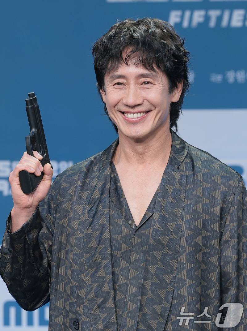 MBC 새 금토드라마 <오십프로> 제작발표회 신하균, 오정세, 허성태, 이학주, 김신록 | 인스티즈