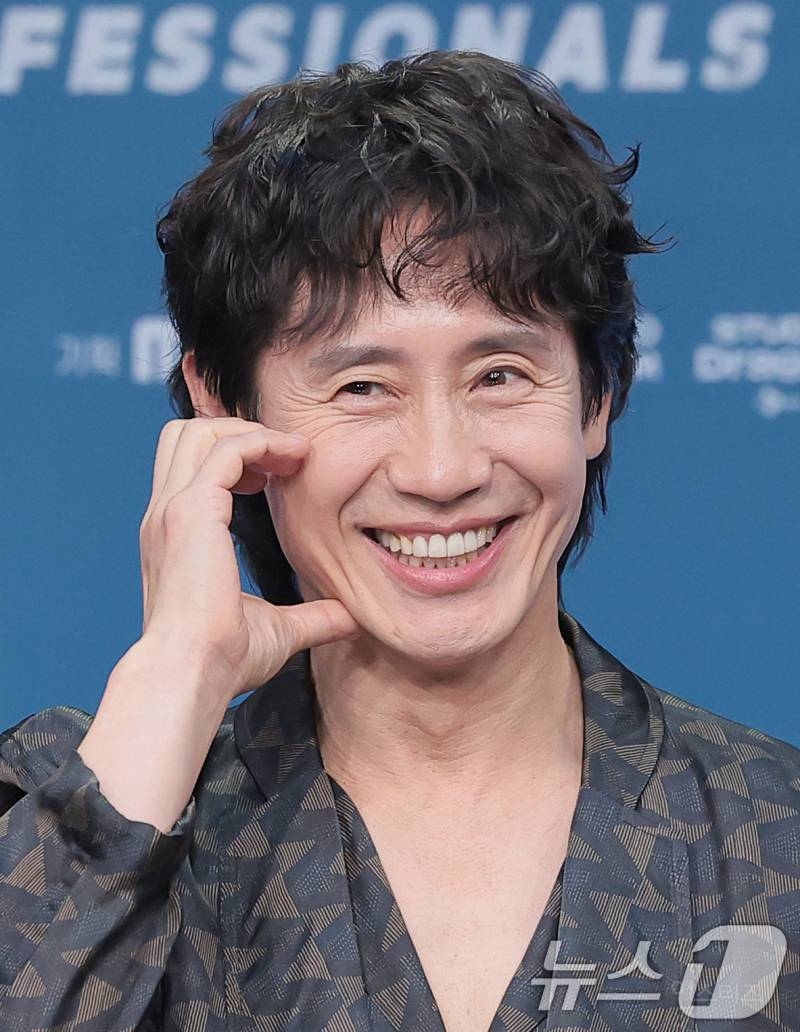 MBC 새 금토드라마 <오십프로> 제작발표회 신하균, 오정세, 허성태, 이학주, 김신록 | 인스티즈