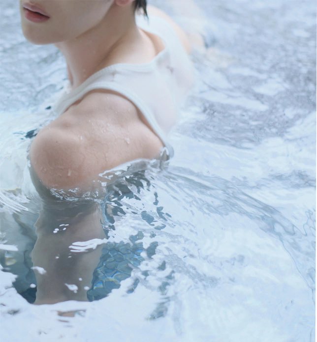 [잡담] 물에 빠진 성찬 글씨 없앤 고화질 | 인스티즈