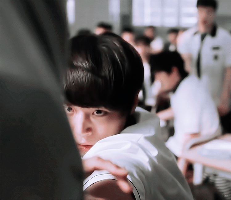 [잡담] 약한영웅 연시은이 사람 패는 짤 모음 | 인스티즈