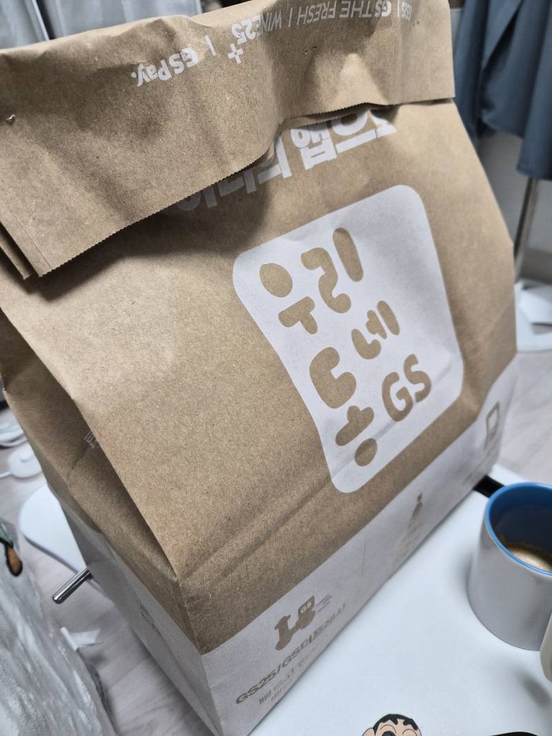 [잡담] 편의점 배달 시켰는데 개 큰 봉투에 담아주네 | 인스티즈