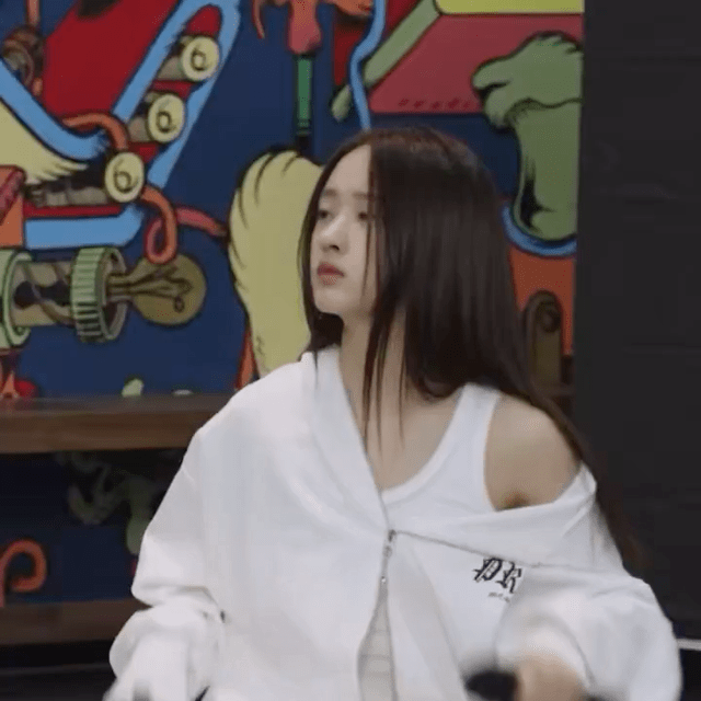 이탈리아어 랩으로 알티 타던 아이돌 비주얼 | 인스티즈