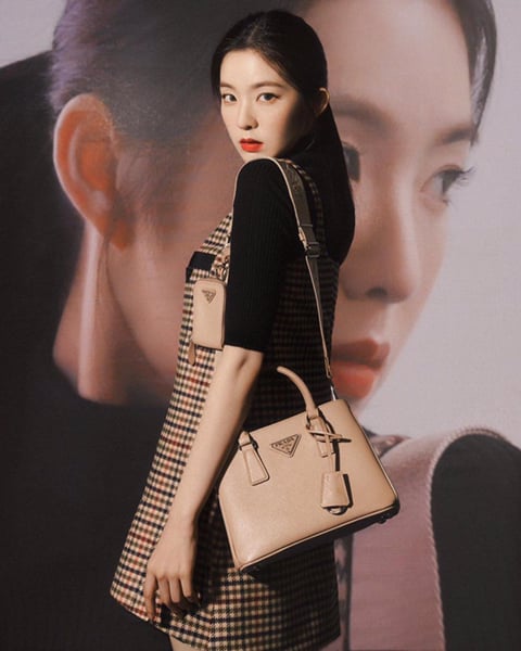 [잡담] 아이린 프라다계열 ㄹㅇ 잘어울렸다 | 인스티즈