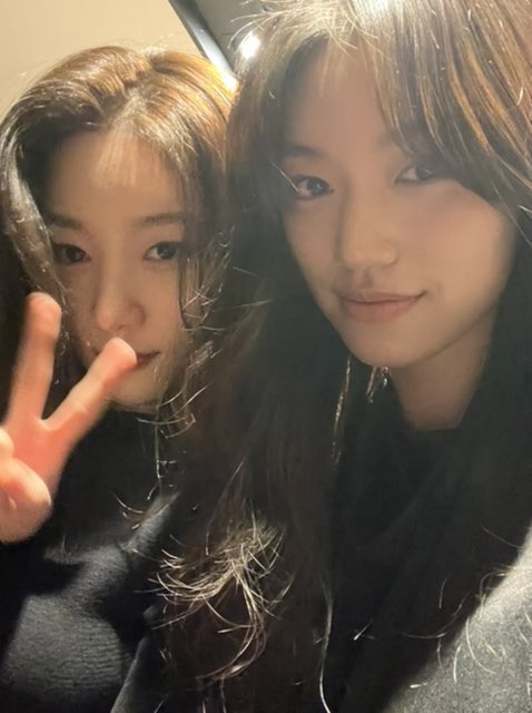 [잡담] 정채연 김도연 얼굴합 좋은듯 | 인스티즈