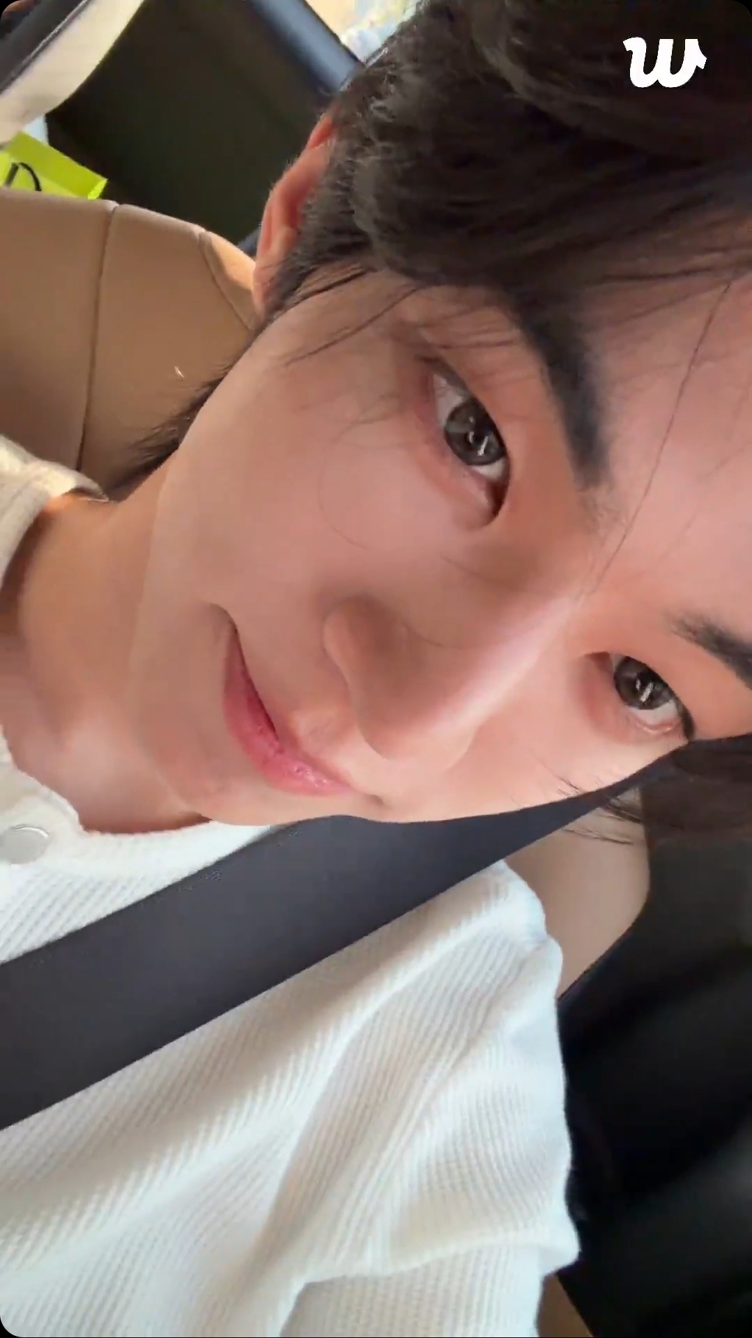 [잡담] 도훈 라방 막 캡쳐했는데 모든 순간이 다 겁나 잘생김 | 인스티즈