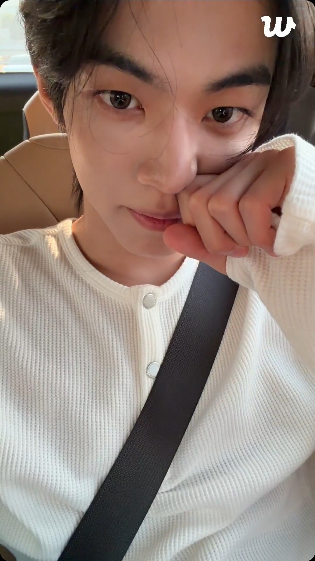 [잡담] 도훈 라방 막 캡쳐했는데 모든 순간이 다 겁나 잘생김 | 인스티즈
