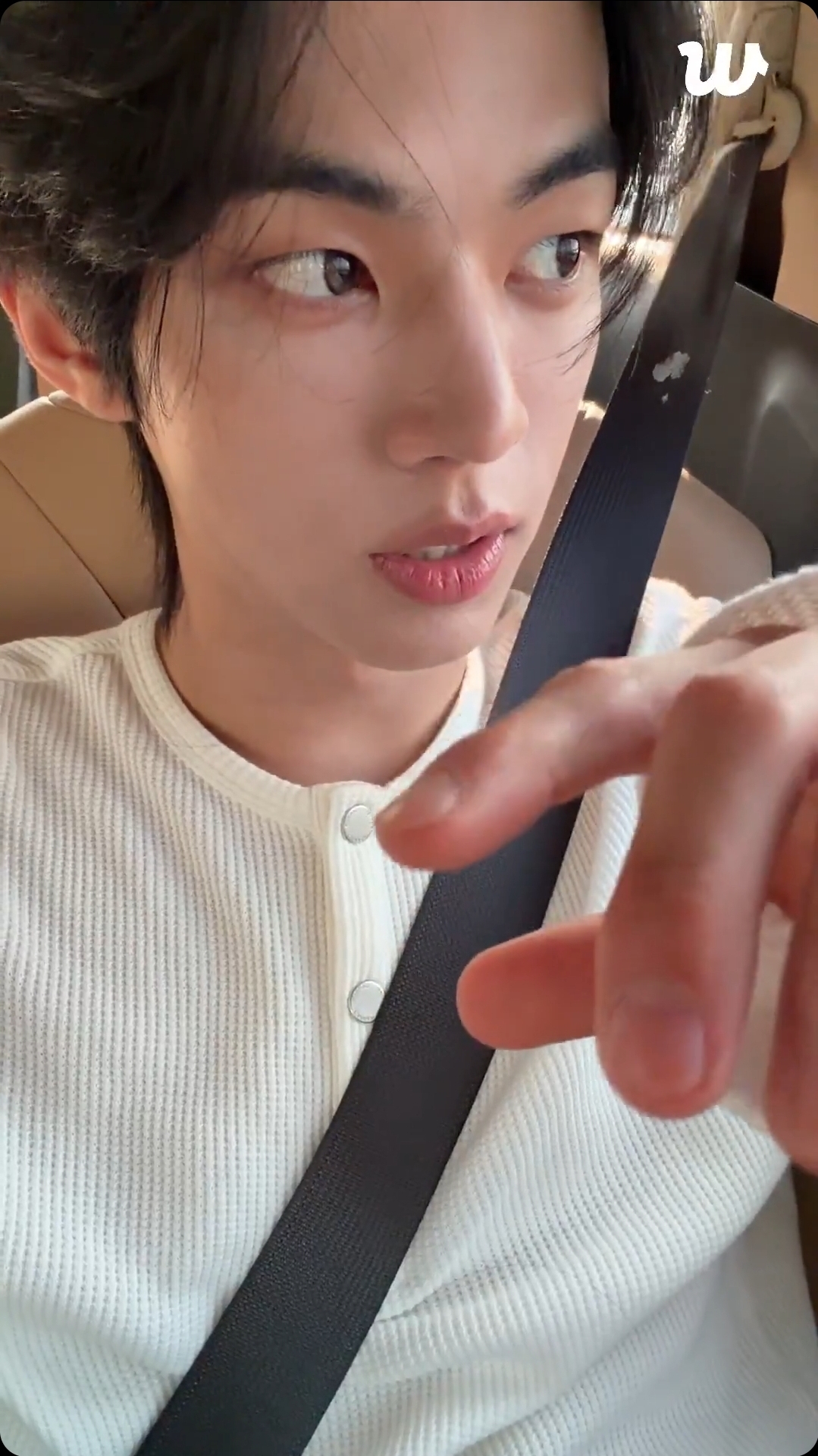 [잡담] 도훈 라방 막 캡쳐했는데 모든 순간이 다 겁나 잘생김 | 인스티즈