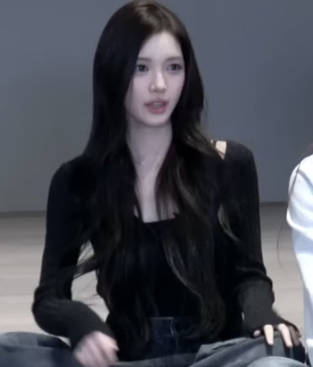[잡담] 이날 유하 탐라 뜰때마다 개존예라서 감탄함 | 인스티즈