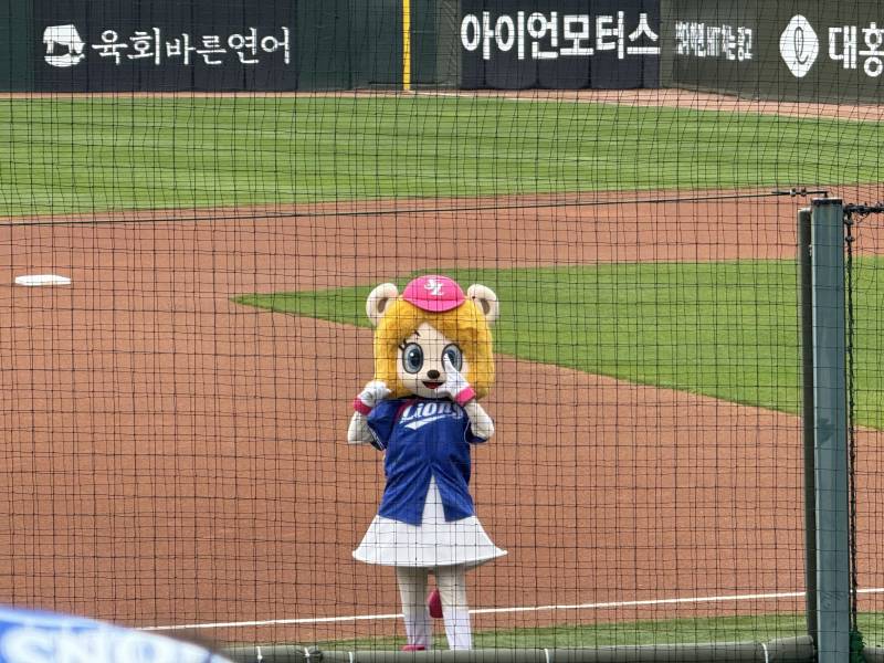 [장터] 오늘 24일 경기 2연석 혹시 양도해줄 라온이 있을까.. | 인스티즈