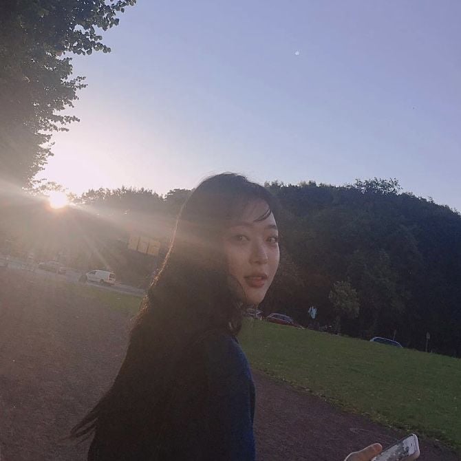 [잡담] 설리 빈티지한 느낌 잘 어올린다 | 인스티즈