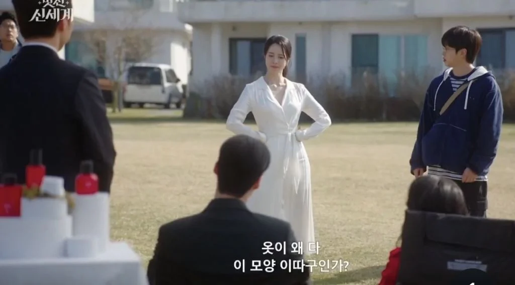 [잡담] 이 장면 실제면 스텝들 ㄹㅇ 점심시간에 엄청 씹었을듯 ㅋㅋ | 인스티즈
