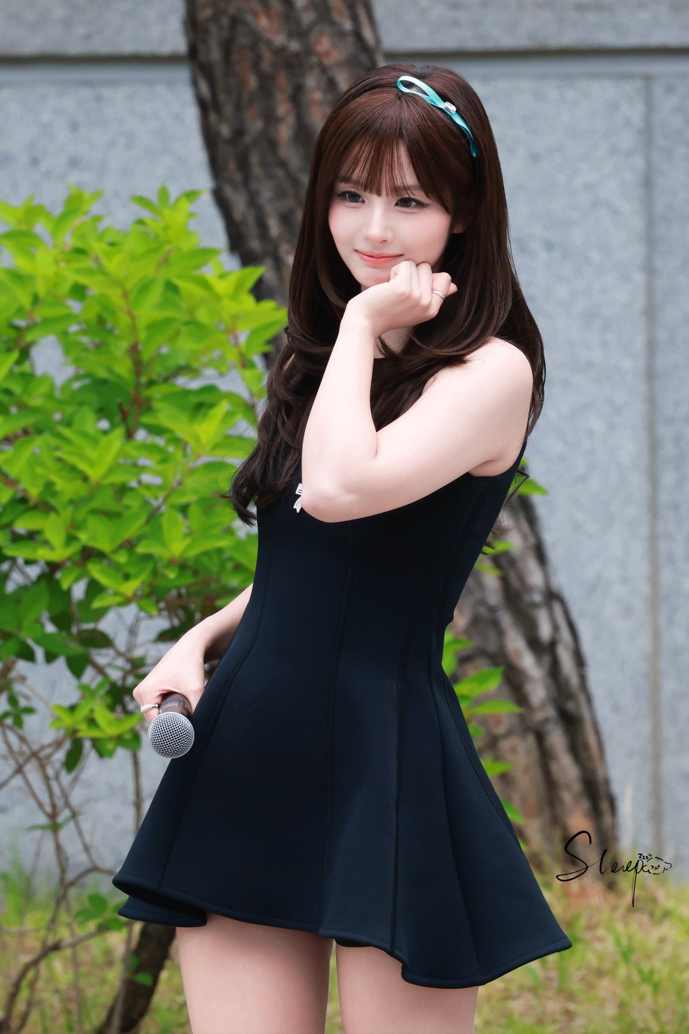 [잡담] 설윤 앞머리 내린거 너무 예쁘다 | 인스티즈