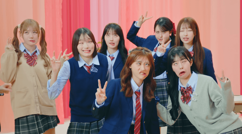 [잡담] 이거 몇번째분이 제일 얼굴 이상하게하기 잘한거같음? | 인스티즈