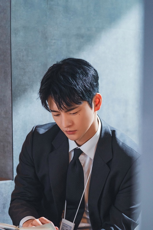 [잡담] 내일도출근) 서인국 스틸컷 대짤 | 인스티즈